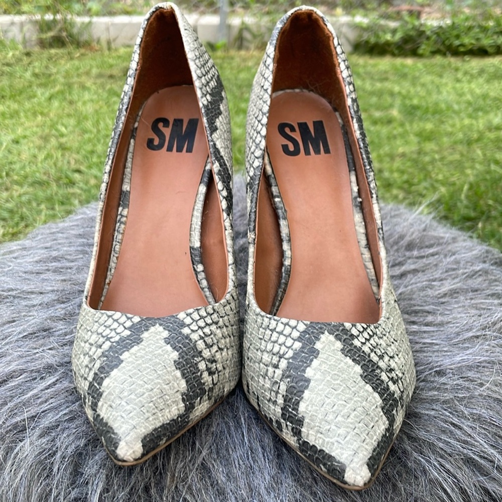 SM New York Pumps